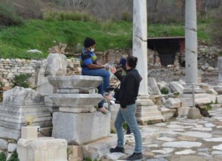 Constant Conflicts in Acquitaine